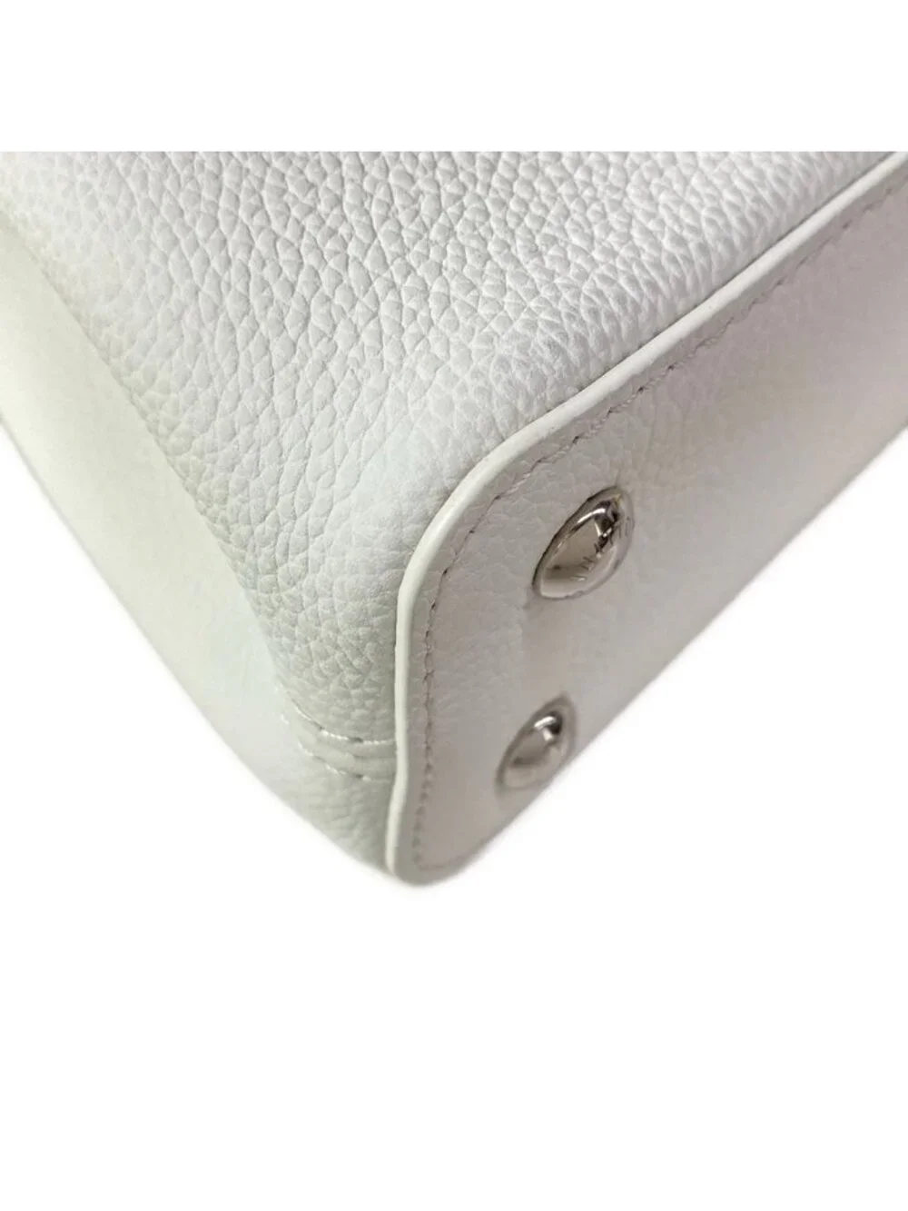 Louis Vuitton Handbag Capucines Ewmini Optic White Leather Cowhide